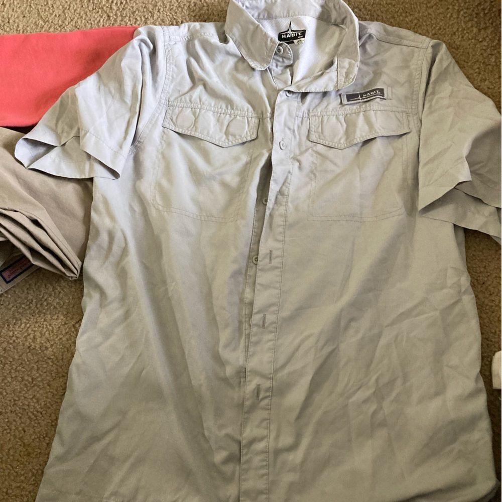 Mens Light Gray Habitat Outdoor Fishing Short Sleeve Button Down Shirt